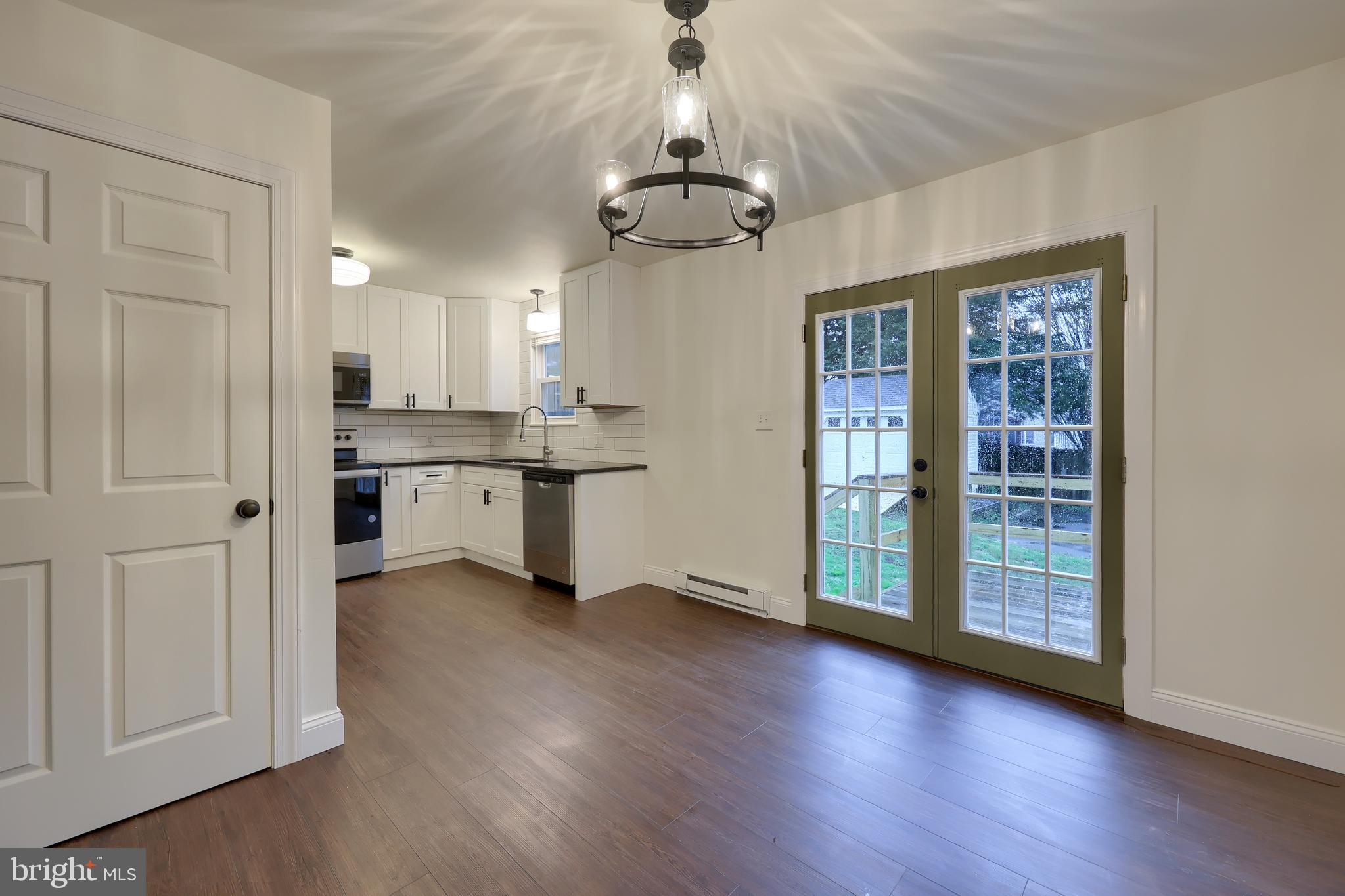 671 South Cedar Street Lititz, PA 17543 - Photo 8 of 35