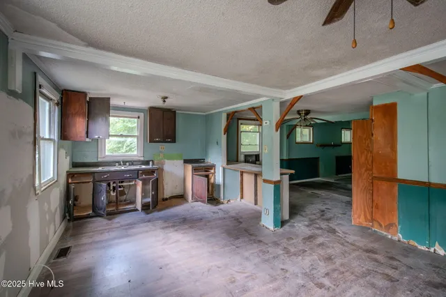 $49,900 | 409 South Bodenheimer Street, Burgaw, NC 28425