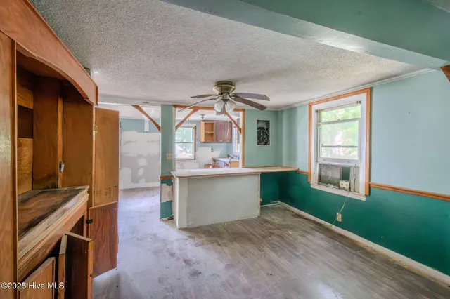 $49,900 | 409 South Bodenheimer Street, Burgaw, NC 28425