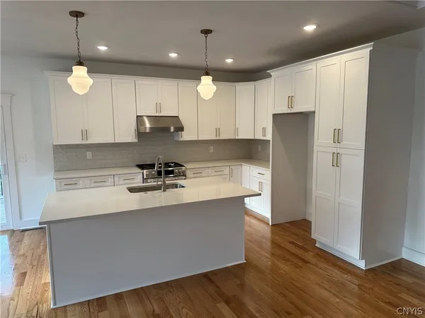 $549,926 | 8530 Angus Path, Cicero, NY 13039