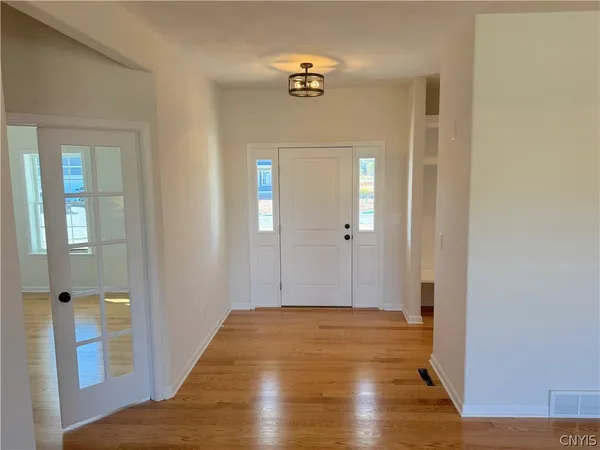 $549,926 | 8530 Angus Path, Cicero, NY 13039
