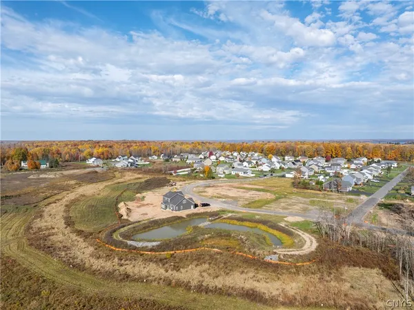 $549,926 | 8530 Angus Path, Cicero, NY 13039