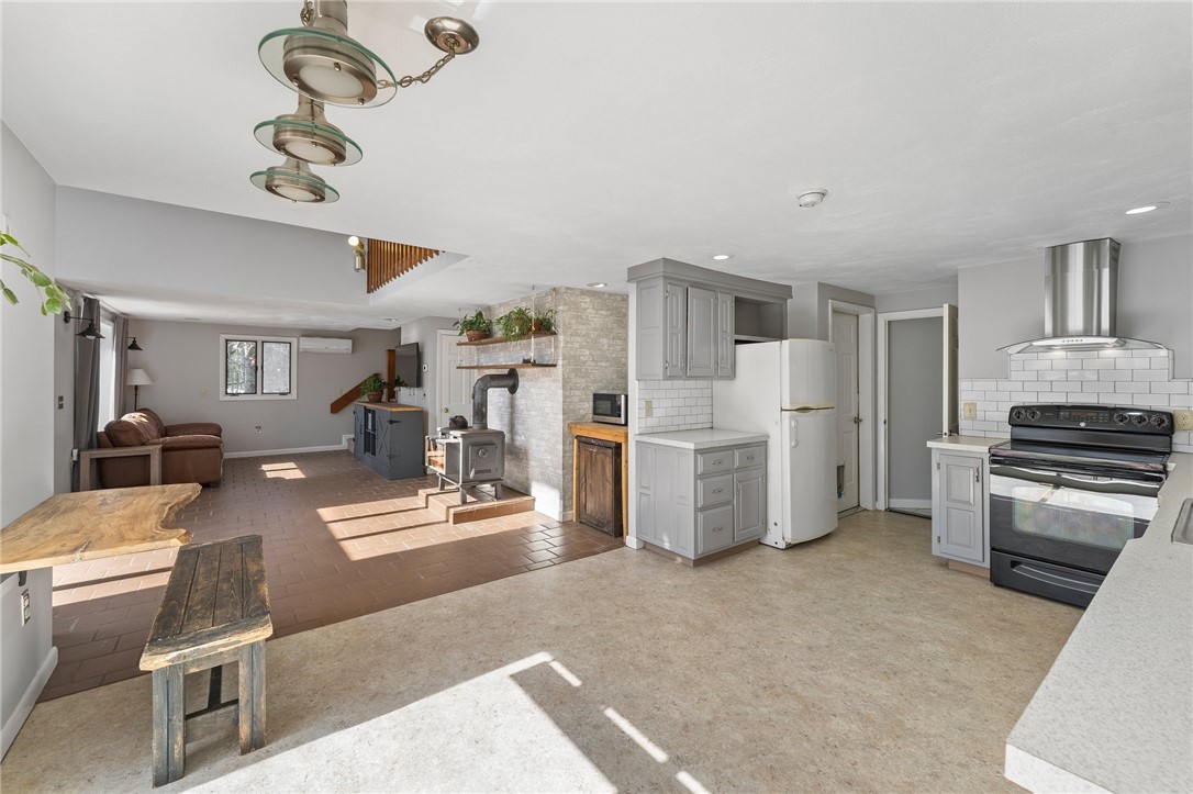 1110 Maple Valley Road Coventry, RI 02827 - Photo 18 of 48