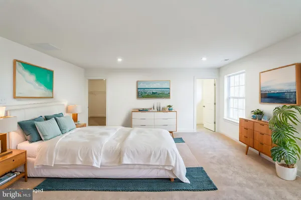 $769,900 | 6 Sandcastle Drive, Ocean View, NJ 08230