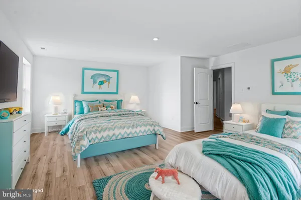 $769,900 | 6 Sandcastle Drive, Ocean View, NJ 08230