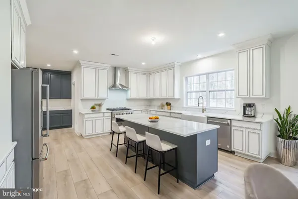 $769,900 | 6 Sandcastle Drive, Ocean View, NJ 08230