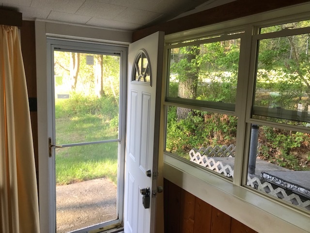 2860 Holiday Road Traverse City, MI 49686 - Photo 21 of 24 1847044-20.JPG