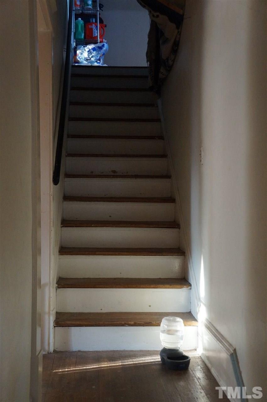 606 Sasser Street Raleigh, NC 27604 - Photo 15 of 22 a view of entryway