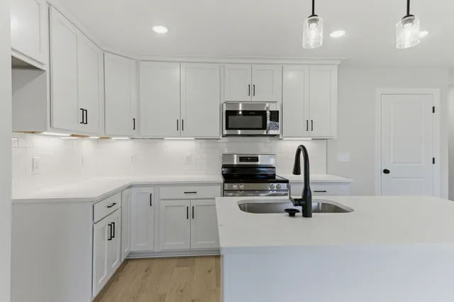 $339,900 | 1156 Malinda Lane, Unit 37, Greenbrier, TN 37073