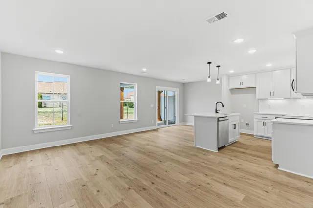 $339,900 | 1156 Malinda Lane, Unit 37, Greenbrier, TN 37073