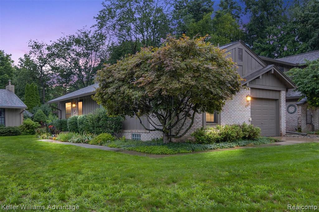 1838 Streamedge Court Rochester Hills, MI 48309 - Photo 1 of 18