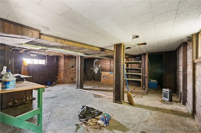 $179,999 | 245 South Gospel Street, Paoli, IN 47454