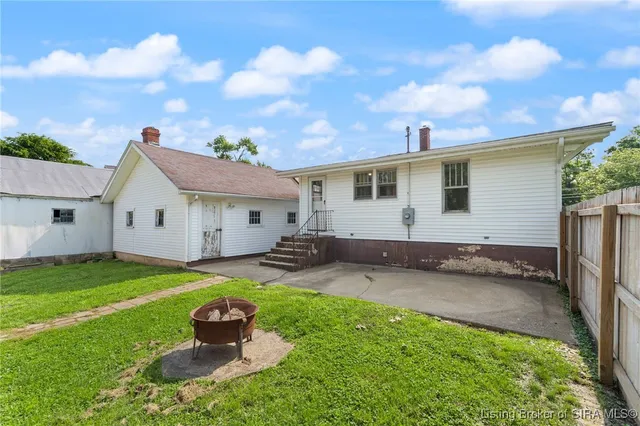 $179,999 | 245 South Gospel Street, Paoli, IN 47454