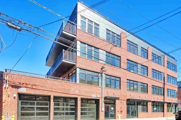 $4,500 | 370 1st Street, Unit 403, Jersey City, NJ 07302