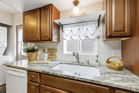 $230,000 | 99 Hacienda Drive, Napa, CA 94558