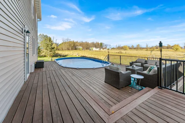 $574,000 | 28297 St Croix Road, Pine City, MN 55063