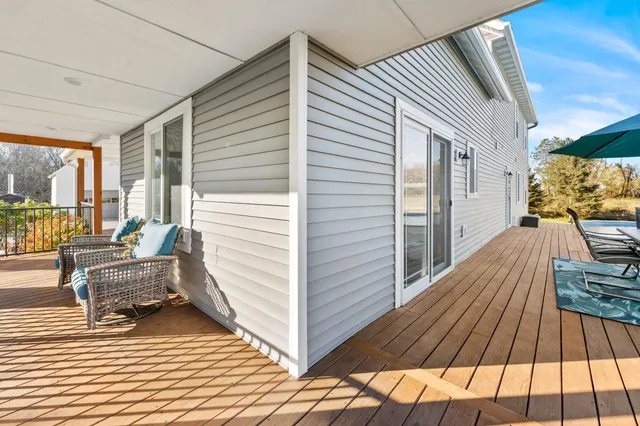 $574,000 | 28297 St Croix Road, Pine City, MN 55063