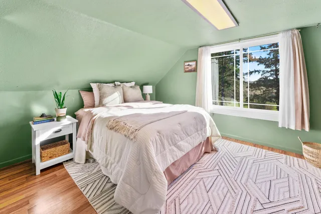 $574,000 | 28297 St Croix Road, Pine City, MN 55063