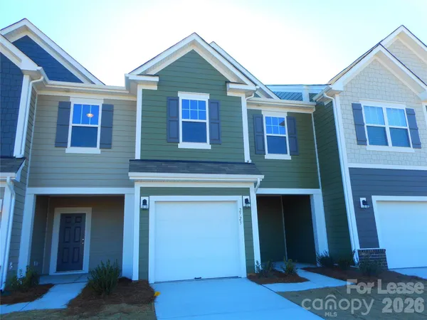 $1,975 | 2723 Yeager Drive Northwest, Concord, NC 28027