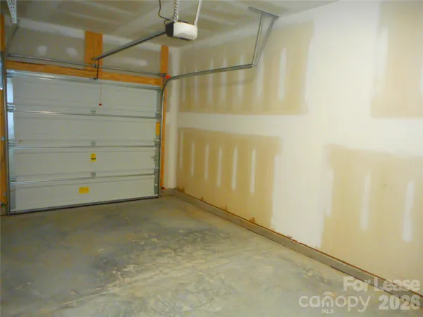 $1,975 | 2723 Yeager Drive Northwest, Concord, NC 28027