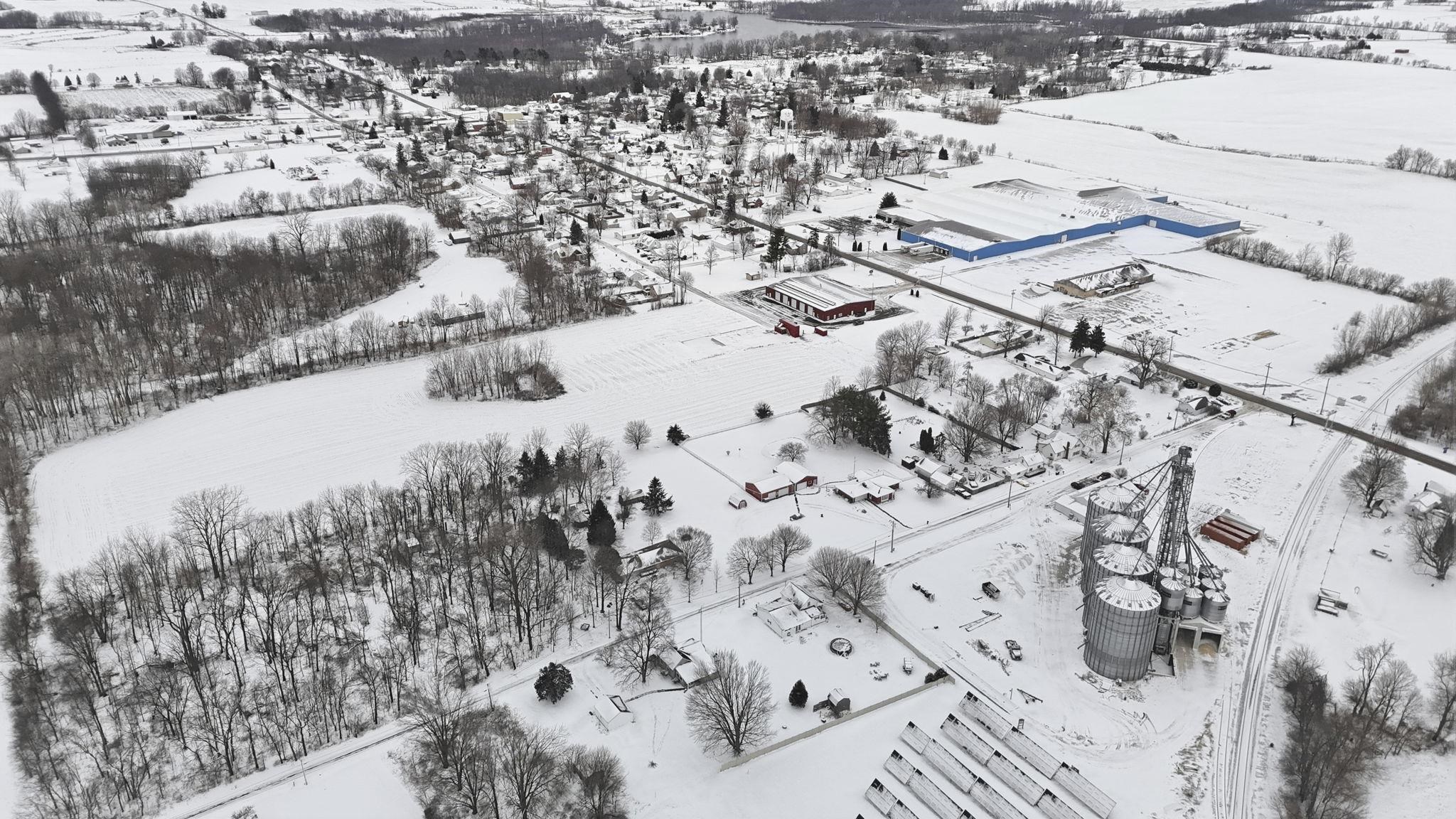 11184 South 250 West Road Silver Lake, IN 46982 - Photo 33 of 36