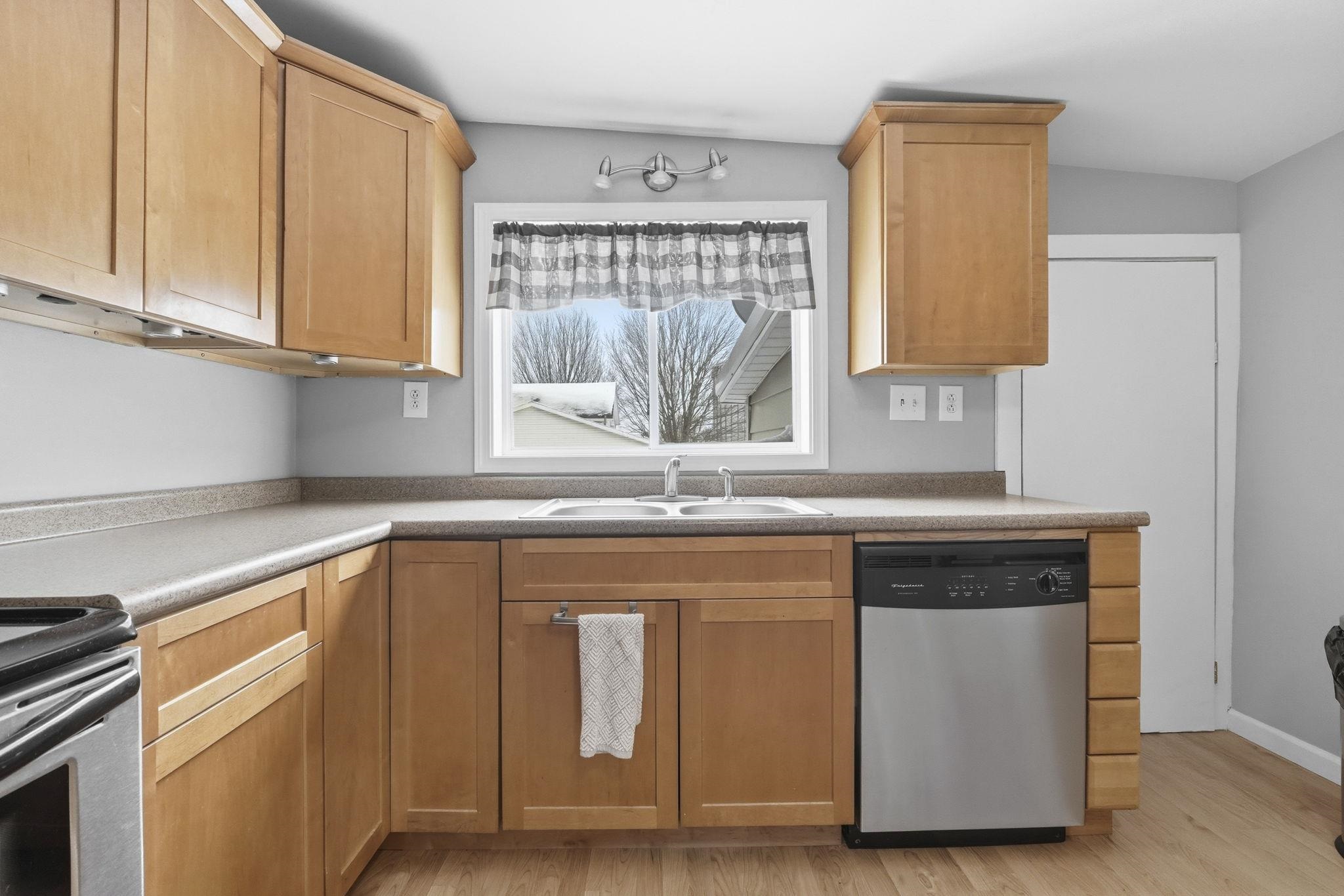 11184 South 250 West Road Silver Lake, IN 46982 - Photo 9 of 36