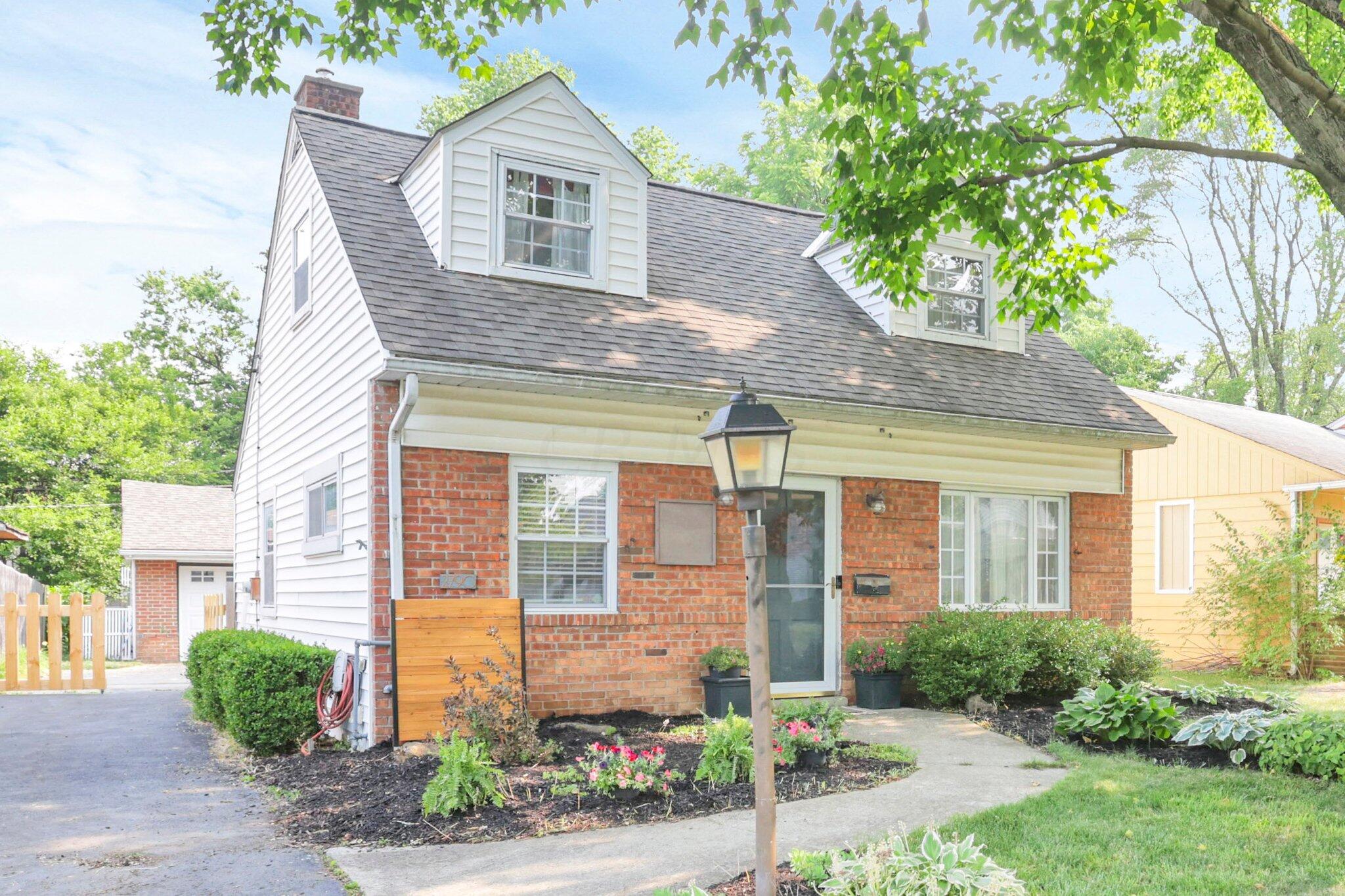 2790 Eastminster Road Columbus, OH 43209 - Photo 5 of 67 4-web-or-mls-0D3A7601 copy