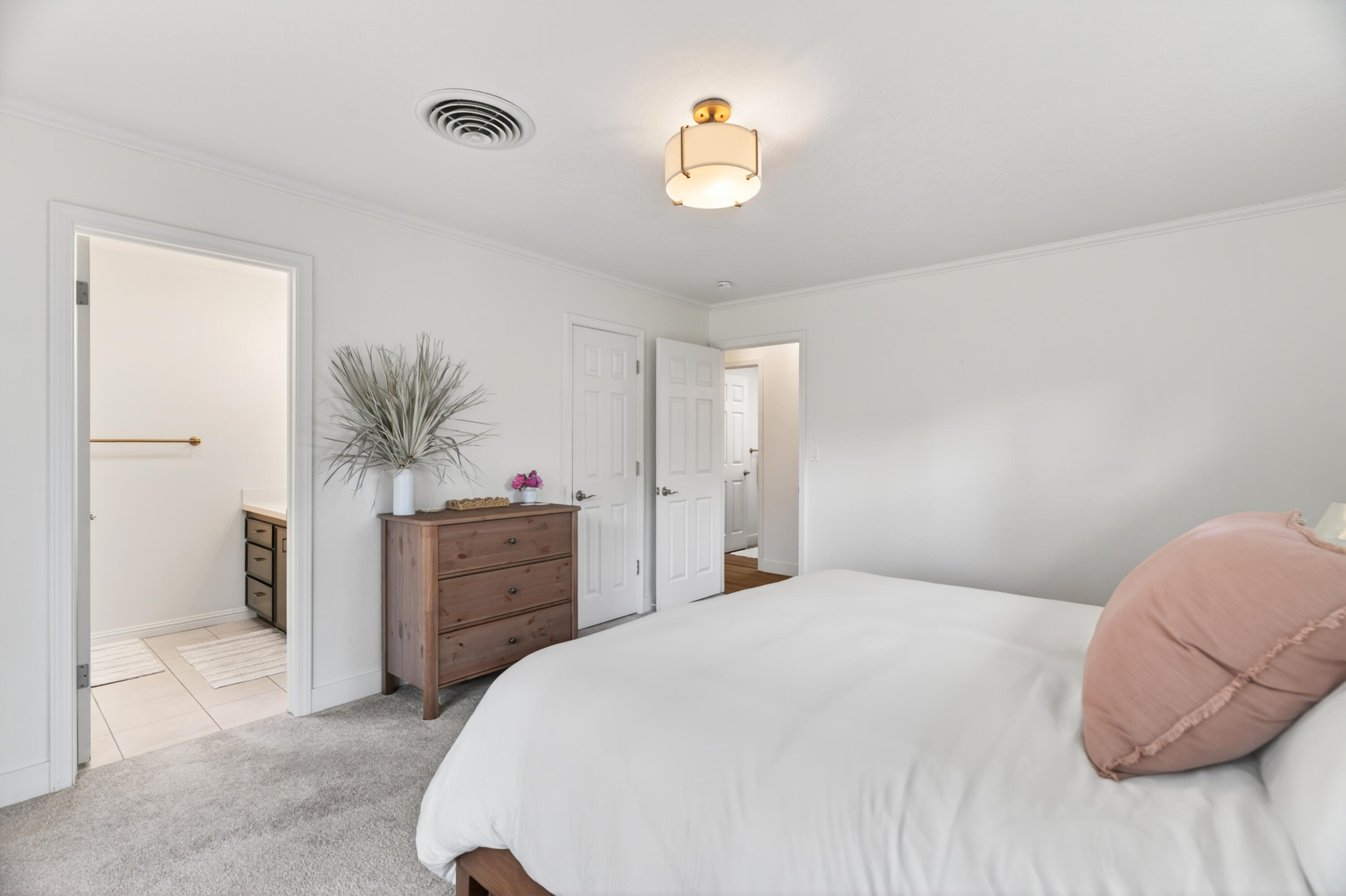 1198 Denton Way Redding, CA 96002 - Photo 23 of 43 Denton-00723