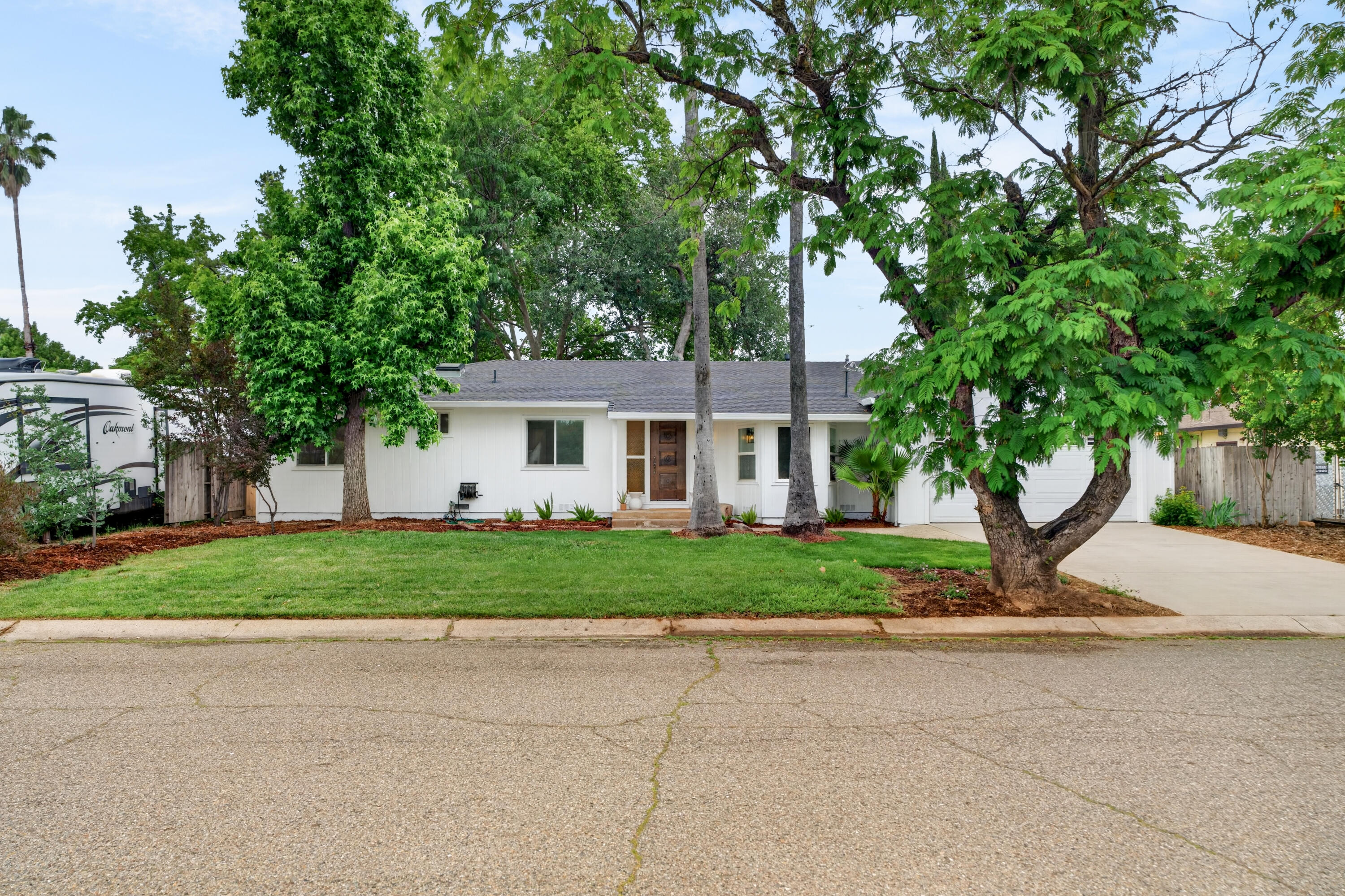 1198 Denton Way Redding, CA 96002 - Photo 3 of 43 Denton-00777