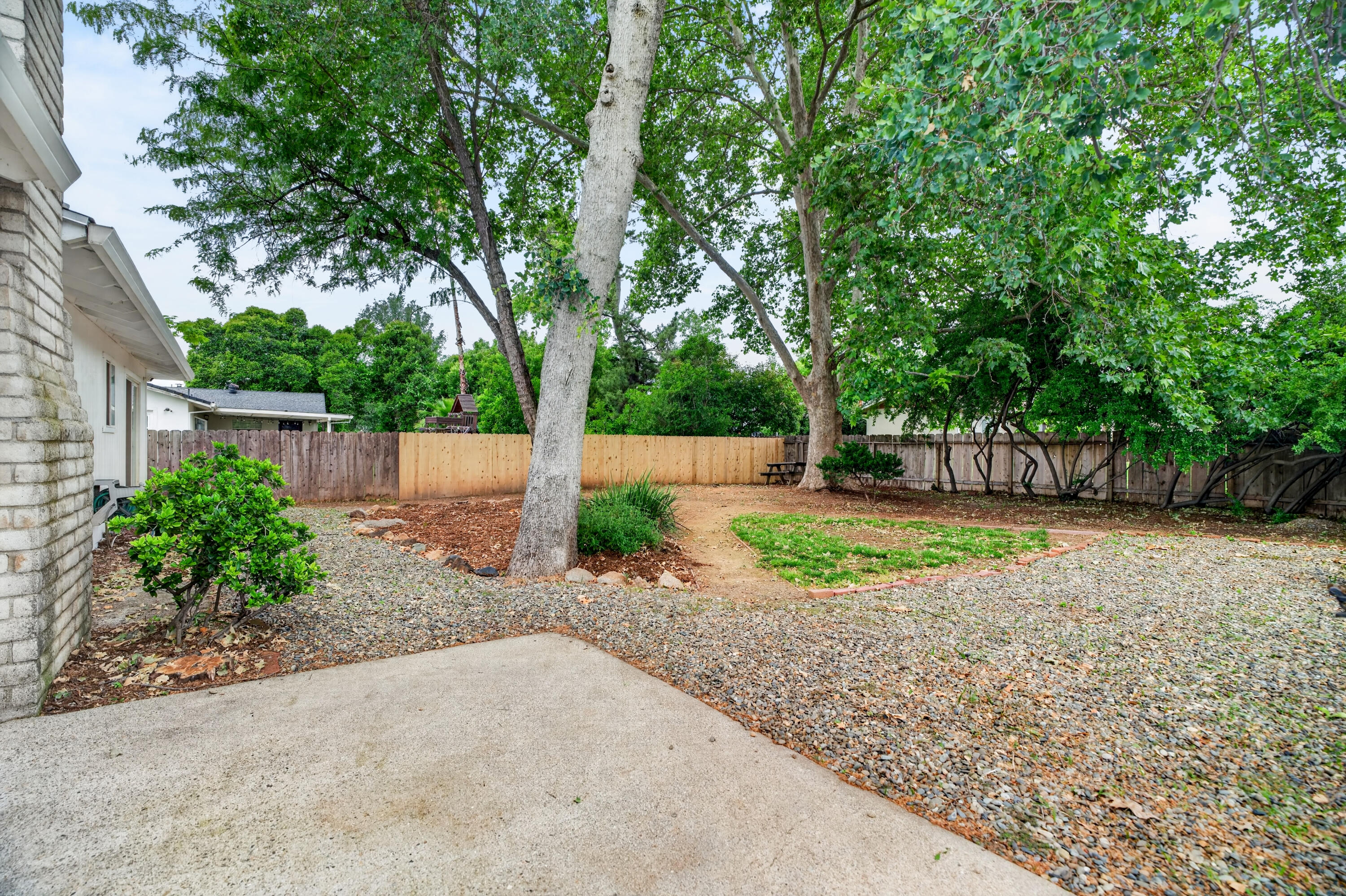 1198 Denton Way Redding, CA 96002 - Photo 41 of 43 Denton-00765