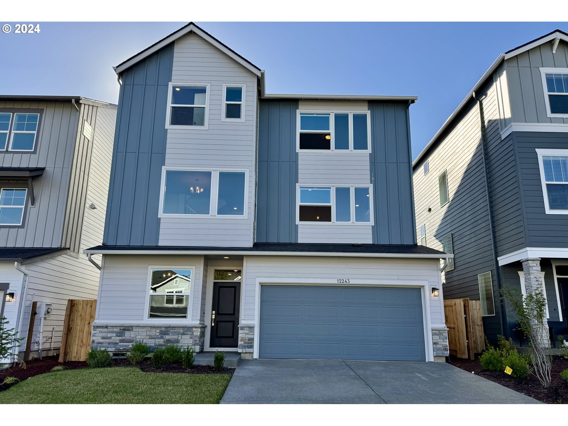 12243 Southwest Strobel Road Beaverton, OR 97007 - Photo 1 of 8 Gallery Image 1