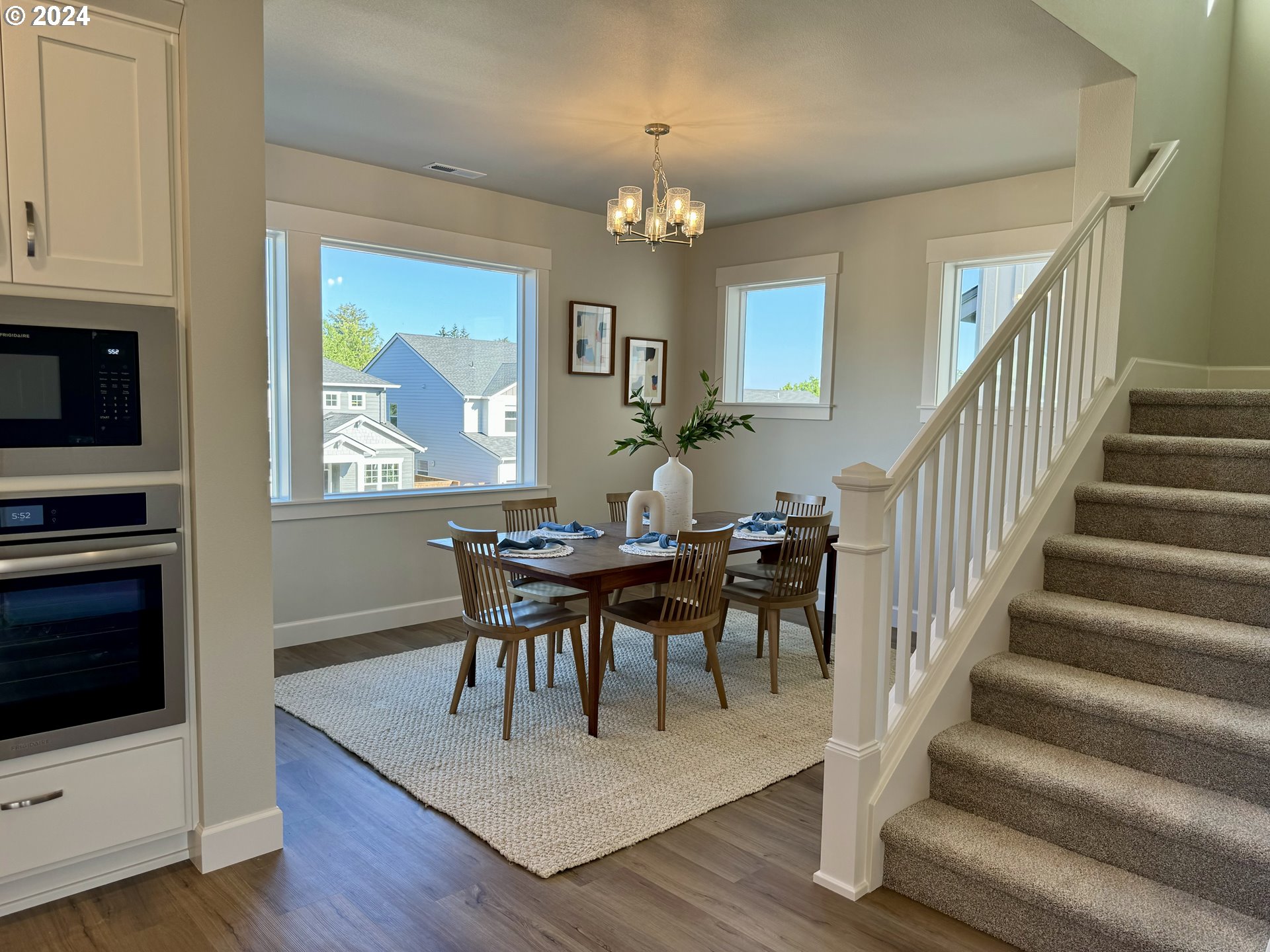 12243 Southwest Strobel Road Beaverton, OR 97007 - Photo 2 of 8 Gallery Image 2