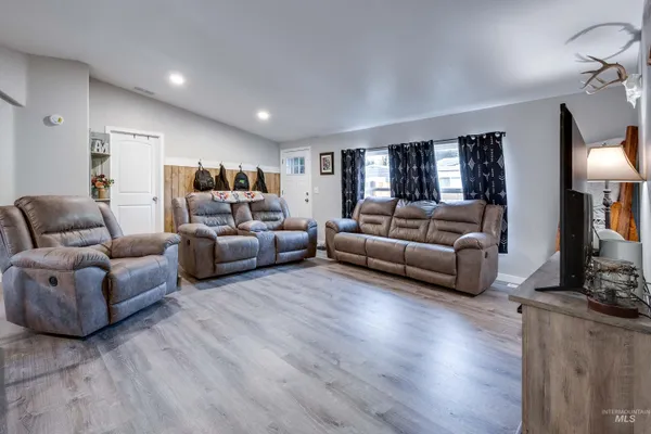 $310,000 | 813 Bentz Street, Troy, ID 83871