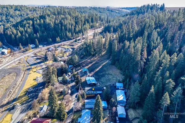 $310,000 | 813 Bentz Street, Troy, ID 83871