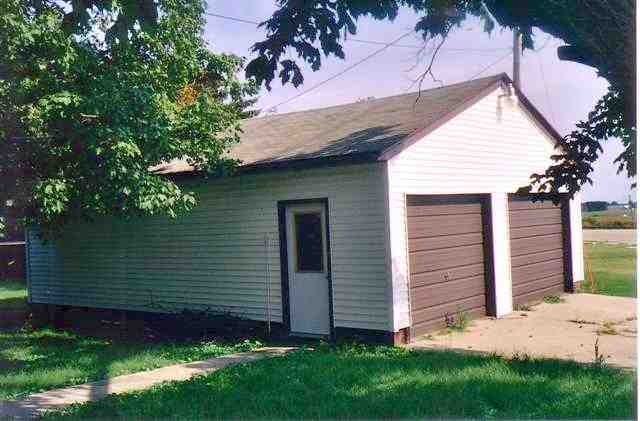 69 Calvert Avenue Chadwick, IL 61014 - Photo 3 of 9 Gallery Image 3