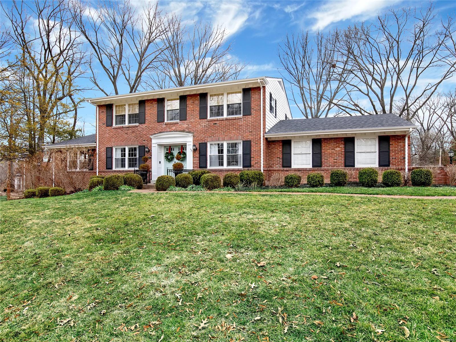 1606 Copper Hill Road Ladue, MO 63124 - Photo 1 of 38