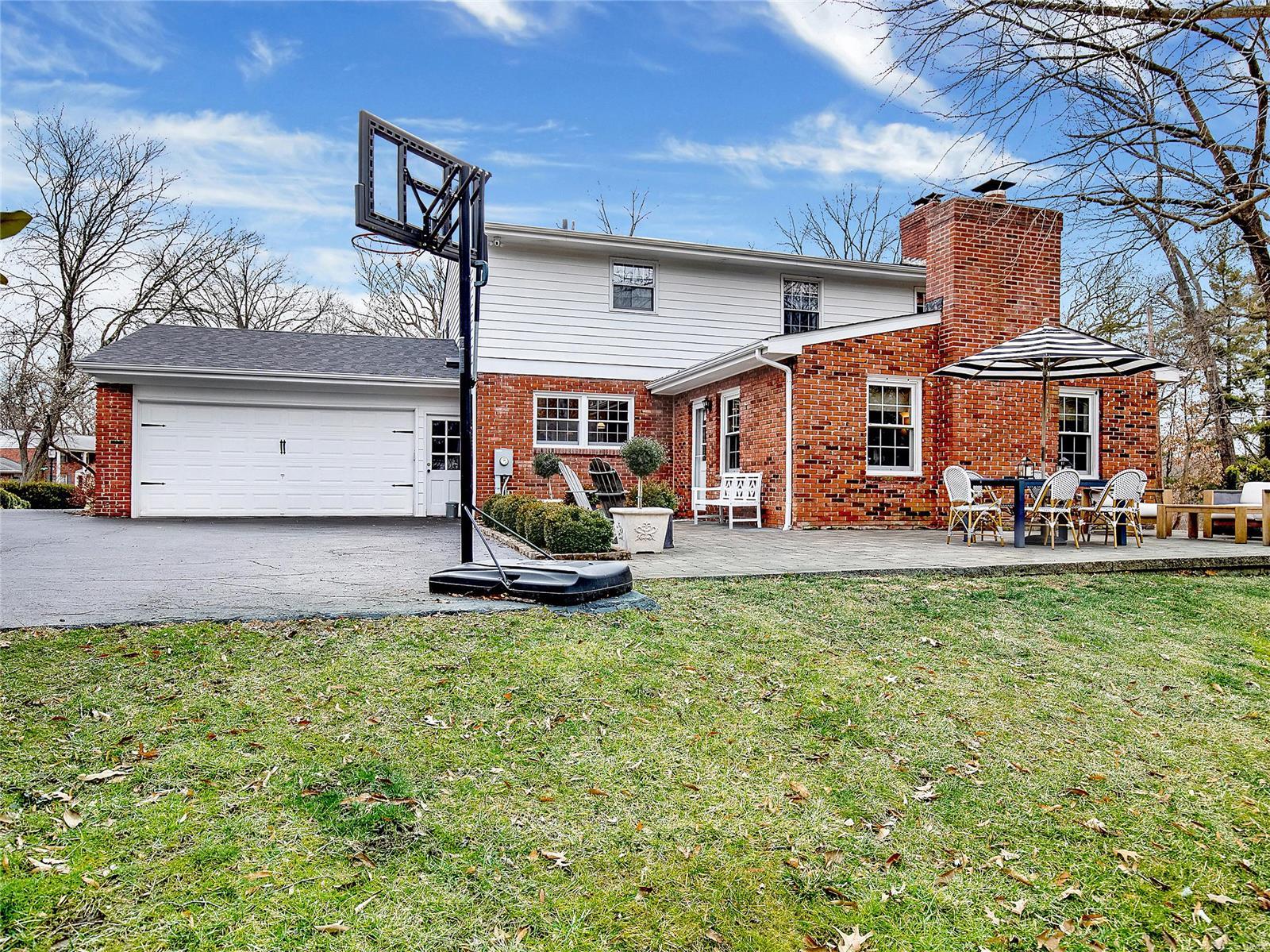 1606 Copper Hill Road Ladue, MO 63124 - Photo 35 of 38
