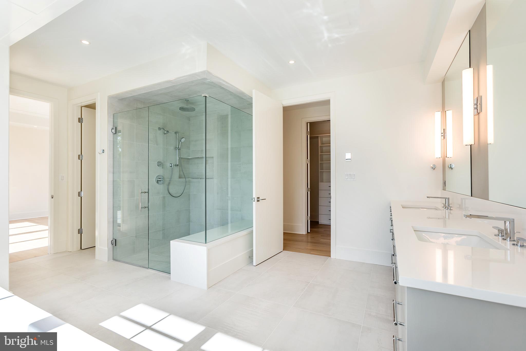 4610 Davidson Drive Chevy Chase, MD 20815 - Photo 40 of 75 Owner's bath