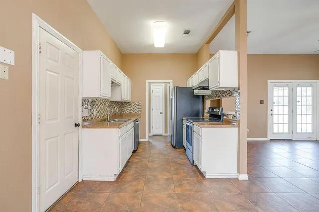 $289,900 | 1000 County Road 1105, Rio Vista, TX 76093