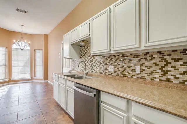 $289,900 | 1000 County Road 1105, Rio Vista, TX 76093