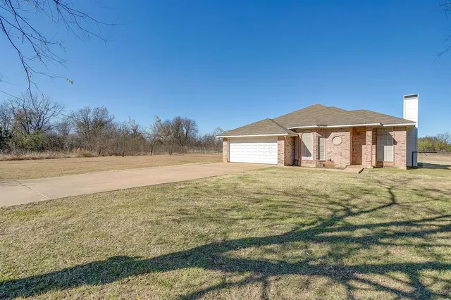 $289,900 | 1000 County Road 1105, Rio Vista, TX 76093