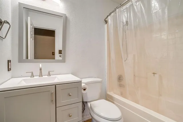 $289,900 | 1000 County Road 1105, Rio Vista, TX 76093