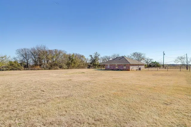 $289,900 | 1000 County Road 1105, Rio Vista, TX 76093