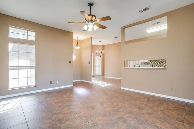 $289,900 | 1000 County Road 1105, Rio Vista, TX 76093