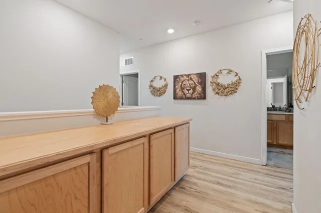 $410,000 | 5301 East Commerce Way, Unit 76101, Sacramento, CA 95835