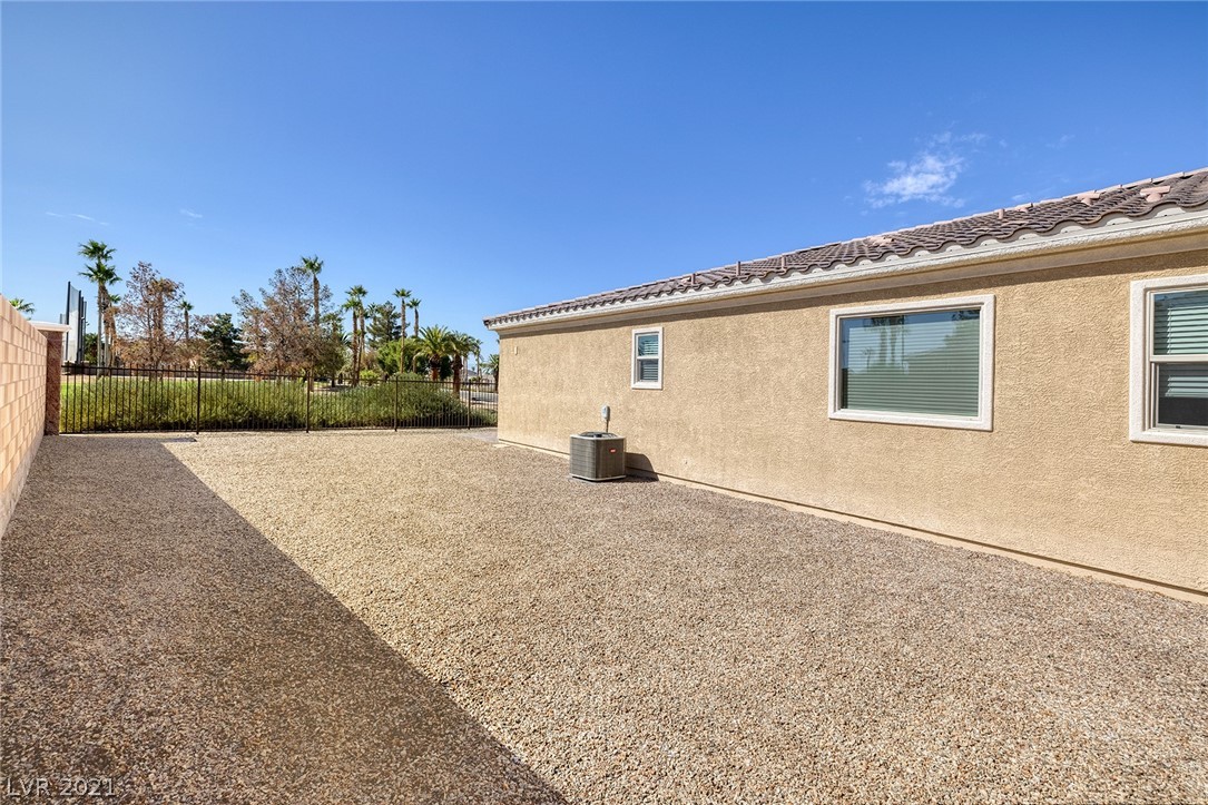 353 Via San Remo Circle Henderson, NV 89011 - Photo 29 of 48