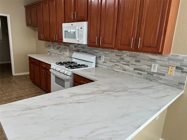 $2,400 | 3911 Lady Atwell Court, Missouri City, TX 77459