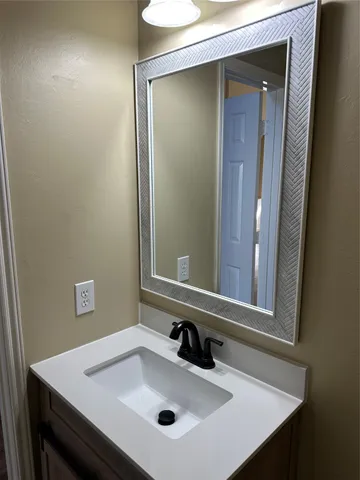 $2,400 | 3911 Lady Atwell Court, Missouri City, TX 77459