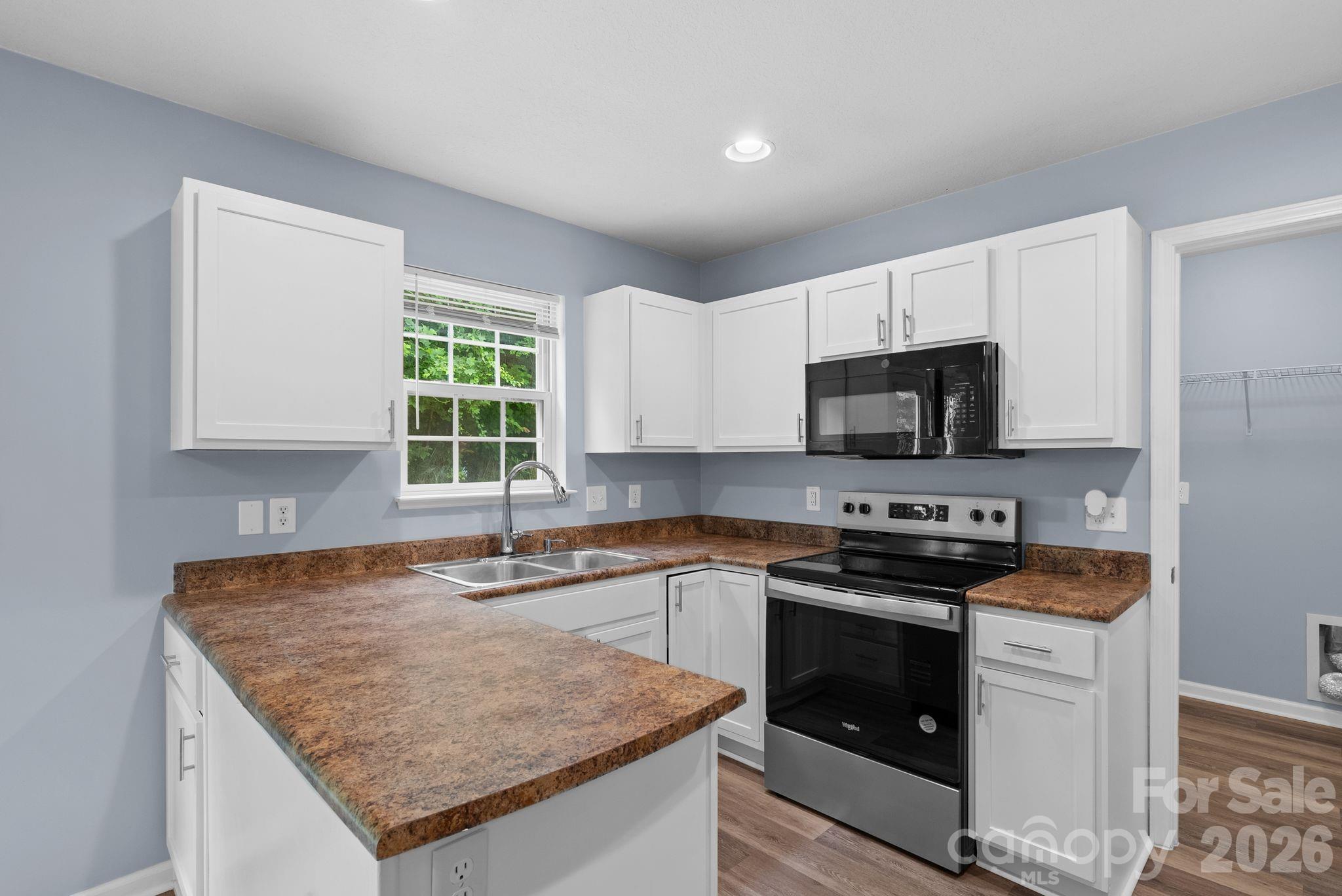 120 Alpine Ridge Drive Asheville, NC 28803 - Photo 10 of 28