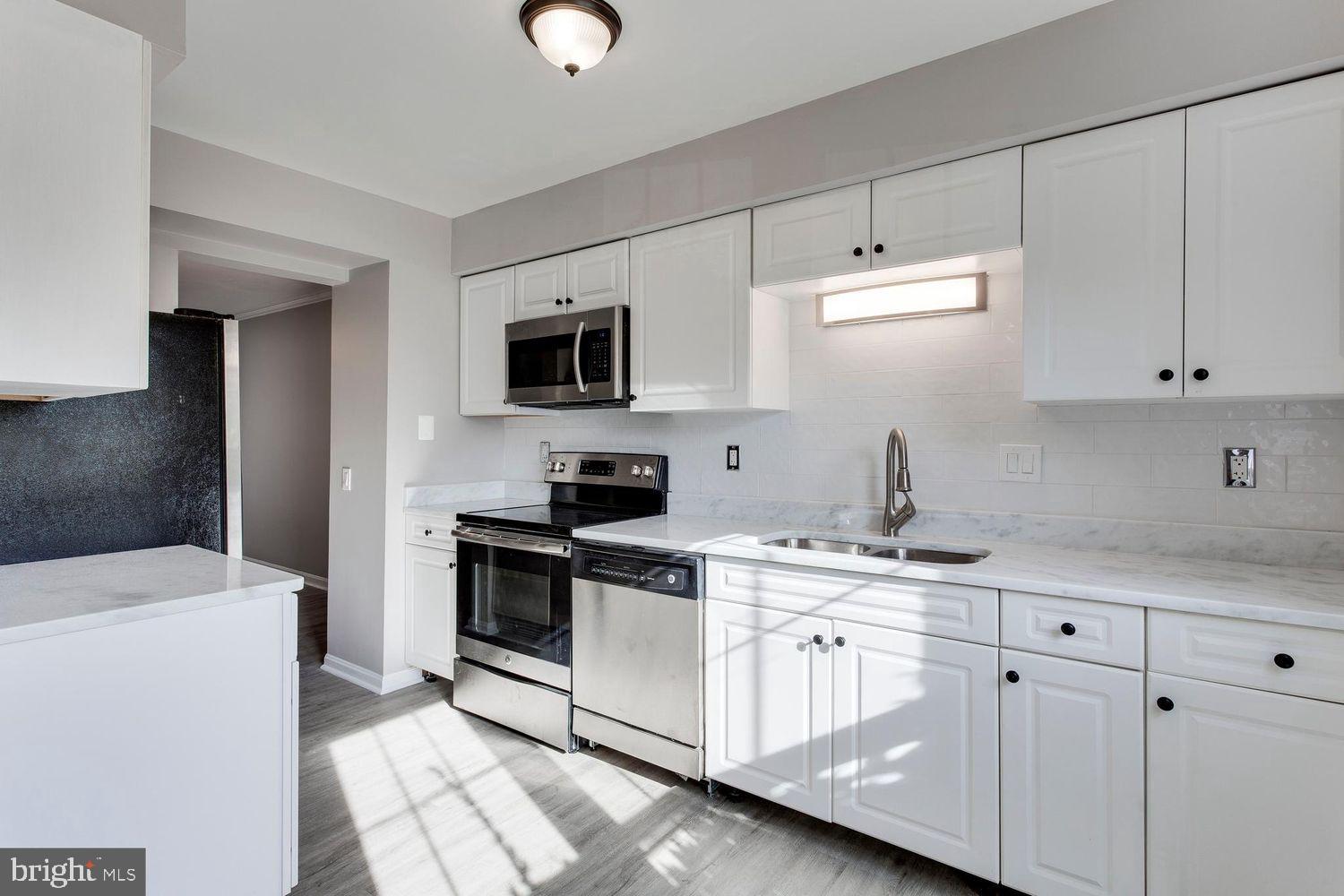 304 Crescendo Way Silver Spring, MD 20901 - Photo 11 of 30